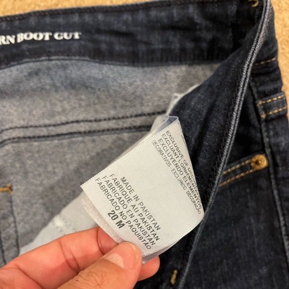 🚨3 for $15🚨 LEVI STRAUSS modern bootcut jeans - Picture 7 of 7